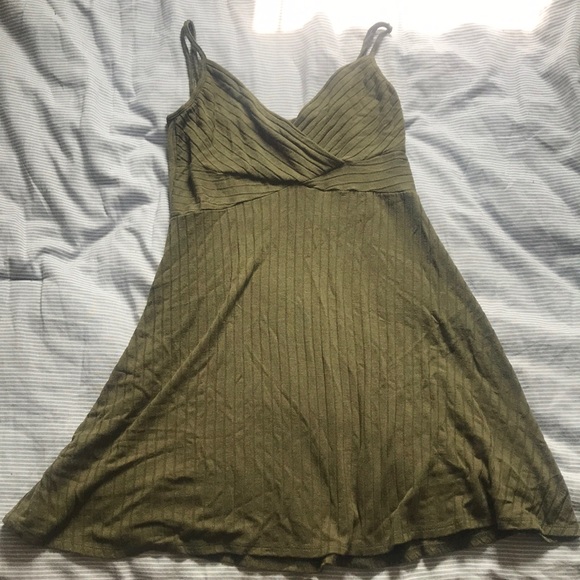 Aeropostale Dresses & Skirts - Green sun dress
